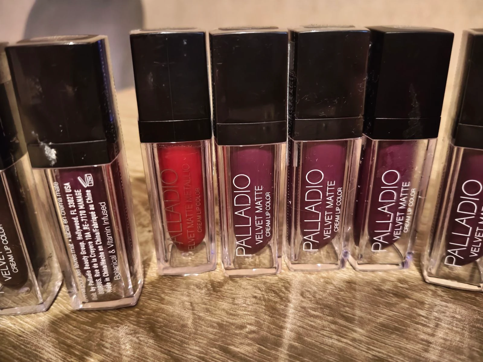 Lot rouge à lèvres – photo 4